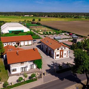 Hotel Osrodek Ukazia à Orzechowo  Exterior photo