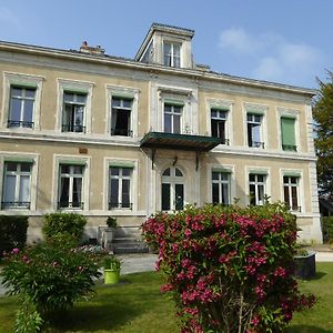 chateau de Pougy Exterior photo