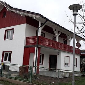 Hotel Gaestehaus Grenzenlos à Aholfing Exterior photo