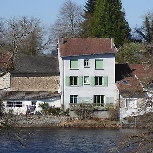 Chambres d'Hôtes L'Hirondelle du Lac Peyrat-le-Château Exterior photo