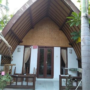 Villa Mimpi Manis à Mataram Exterior photo