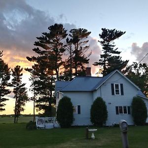 Villa Quiet Farmhouse Retreat With Fire Pit - Pets Welcome à Milltown Exterior photo