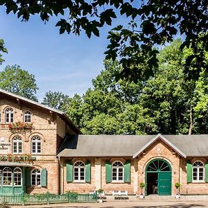 Hotel Buergerhaus Auf Dem Hasenberg à Gutzkow Exterior photo