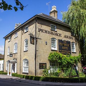 Hotel The Pembroke Arms à Salisbury Exterior photo