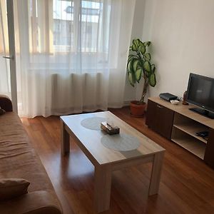 Apartament Târgoviște în regim hotelier cu 2 camere Exterior photo