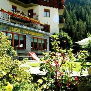 Hotel Le Campagnol Champoluc Exterior photo