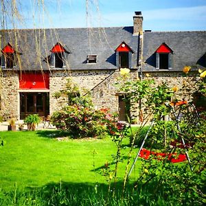 Hotel Auberge de la Chesnaie à Pleudihen-sur-Rance Exterior photo