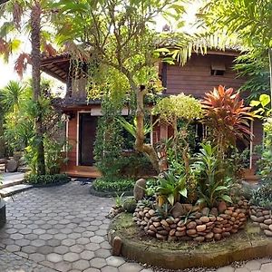 The Arya Guest House Gilimanuk Exterior photo