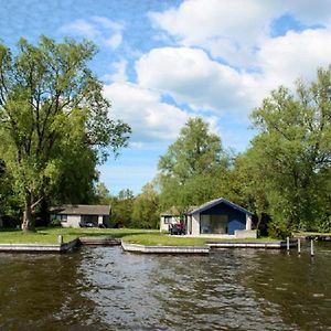 Hotel Bungalow Op Eiland à Loosdrecht Exterior photo