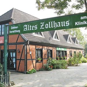 Hotel Altes Zollhaus Am Klinikum à Lübeck Exterior photo