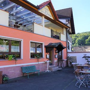 Hotel Gasthof Zum Loewen à Mespelbrunn Exterior photo