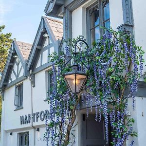 Hotel Hartford Hall On School Lane à Northwich Exterior photo