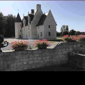 Bed and Breakfast Manoir de Chandoiseau à Les-Trois-Moutiers Exterior photo