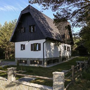 Appartement Timber Valley à Plitvička Jezera Exterior photo