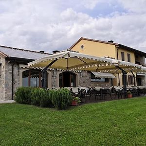 Villa Agriturismo Moro Barel à Vittorio Veneto Exterior photo