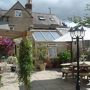 Bed and Breakfast The Old Brewhouse à Cirencester Exterior photo