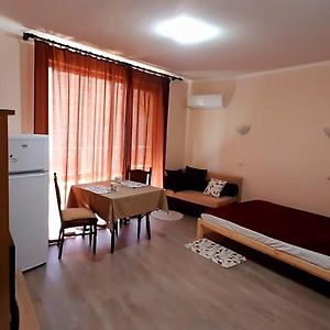 Appartement На Море В Сарафово à Burgas Exterior photo