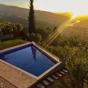 Bed and Breakfast Golden Mirror à Lamego Exterior photo