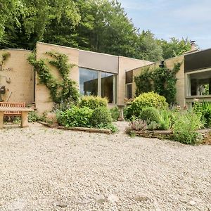 Villa Under Catswood à Stroud  Exterior photo