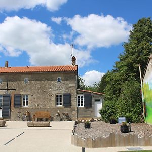 Chambres d'hôtes Logis Charrier Le Petit Bignon Les Épesses Exterior photo