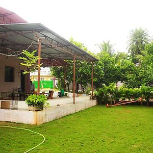 Villa Kd Aamrai Farm 2Bhk House à Titwala Exterior photo
