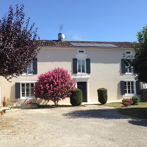 Bed and Breakfast Au Chiron à Nere Exterior photo