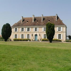 Bed and Breakfast Château du Bourbet à Cherval Exterior photo