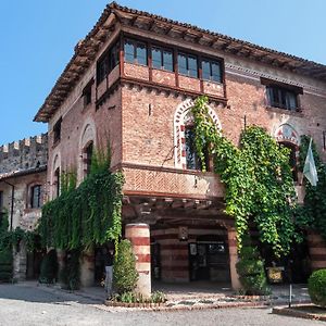 Hotel La Locanda Di Grazzano Visconti Exterior photo