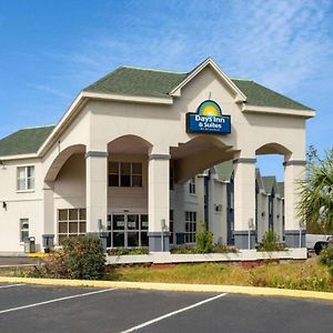 Days Inn By Wyndham Panama City Exterior photo