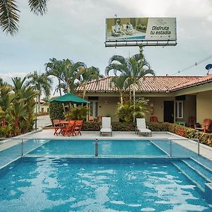 Hotel Paloverde Villas Campestres Villavicencio Exterior photo