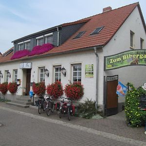 Hotel Gasthaus Und Pension Zum Biber à Steckby Exterior photo