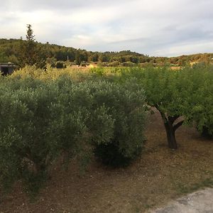 Appartement Il y a le Soleil, la Campagne et la Mer …1 à Martigues Exterior photo