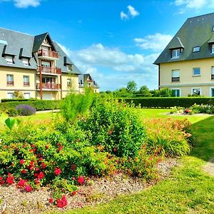 Le Trianon, Magnifique appartement proche plage et Deauville Blonville-sur-Mer Exterior photo