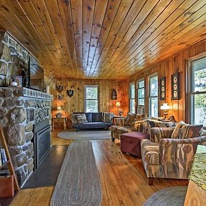 Villa Cozy Lakefront Cabin With Indoor Gas Fireplace! à Mercer Exterior photo