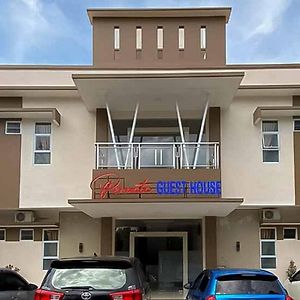 Hotel Reddoorz Plus At Permata Gueshouse Lampung à Bandar Lampung Exterior photo