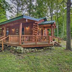 Updated Manistique Log Cabin, Yard&Fire Pit Exterior photo