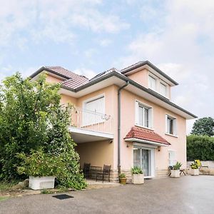 Appartement Indépendant en maison à 15 MIN de LYON Saint-Symphorien-dʼOzon Exterior photo