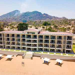 Hotel Sunbird Waterfront à Salima Exterior photo