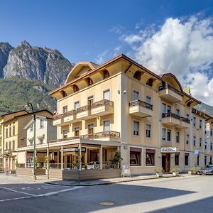 Albergo Milano Boario Terme Exterior photo