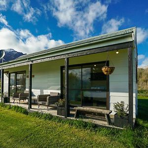 Glendhu Station Cottage - Glendhu Bay Holiday Home Exterior photo