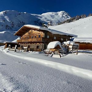 Villa Unique Hirschbichl Alm In The Middle Of The Zillertal Mountains à Zellberg Exterior photo