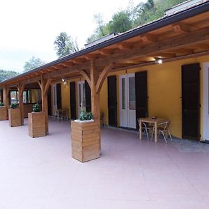 Hotel Loggia Piani Nuovi à Carasco Exterior photo