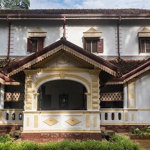 Hotel Gileemale Walawwa & Estate à Ratnapura Exterior photo