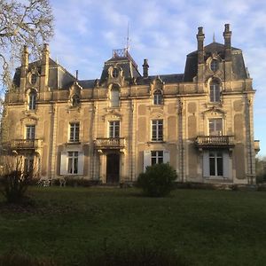 Hotel Château Saint Vincent à Bazas Exterior photo