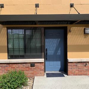 Modern Apartment In The Heart Of Rapid City Exterior photo