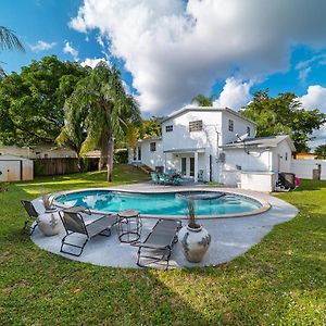 Pool Home Hollywood Exterior photo