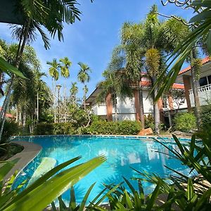 Thara Cholapruek Resort - Sha Extra Plus Nakhon Nayok Exterior photo