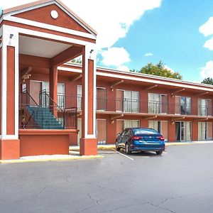 Oyo Hotel Mustang Silver Spring Fl Silver Springs Exterior photo