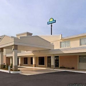 Days Inn Chicopee Exterior photo