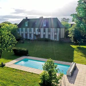 Hotel Au vieux Château à Villotran Exterior photo